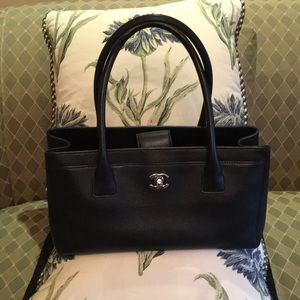 chanel cerf tote discontinued